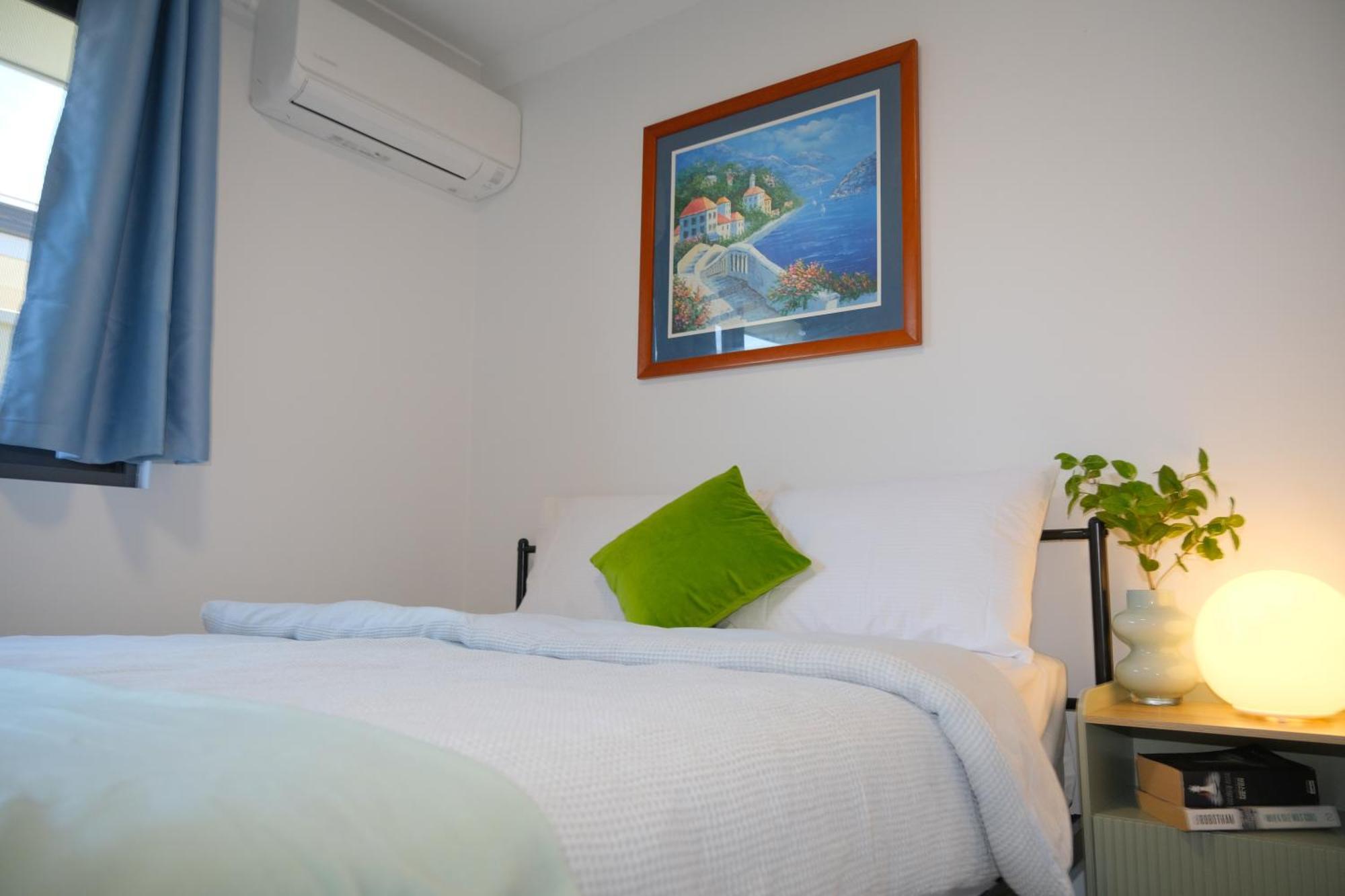 A2 Airport 2Br Haven - Garden & Parking