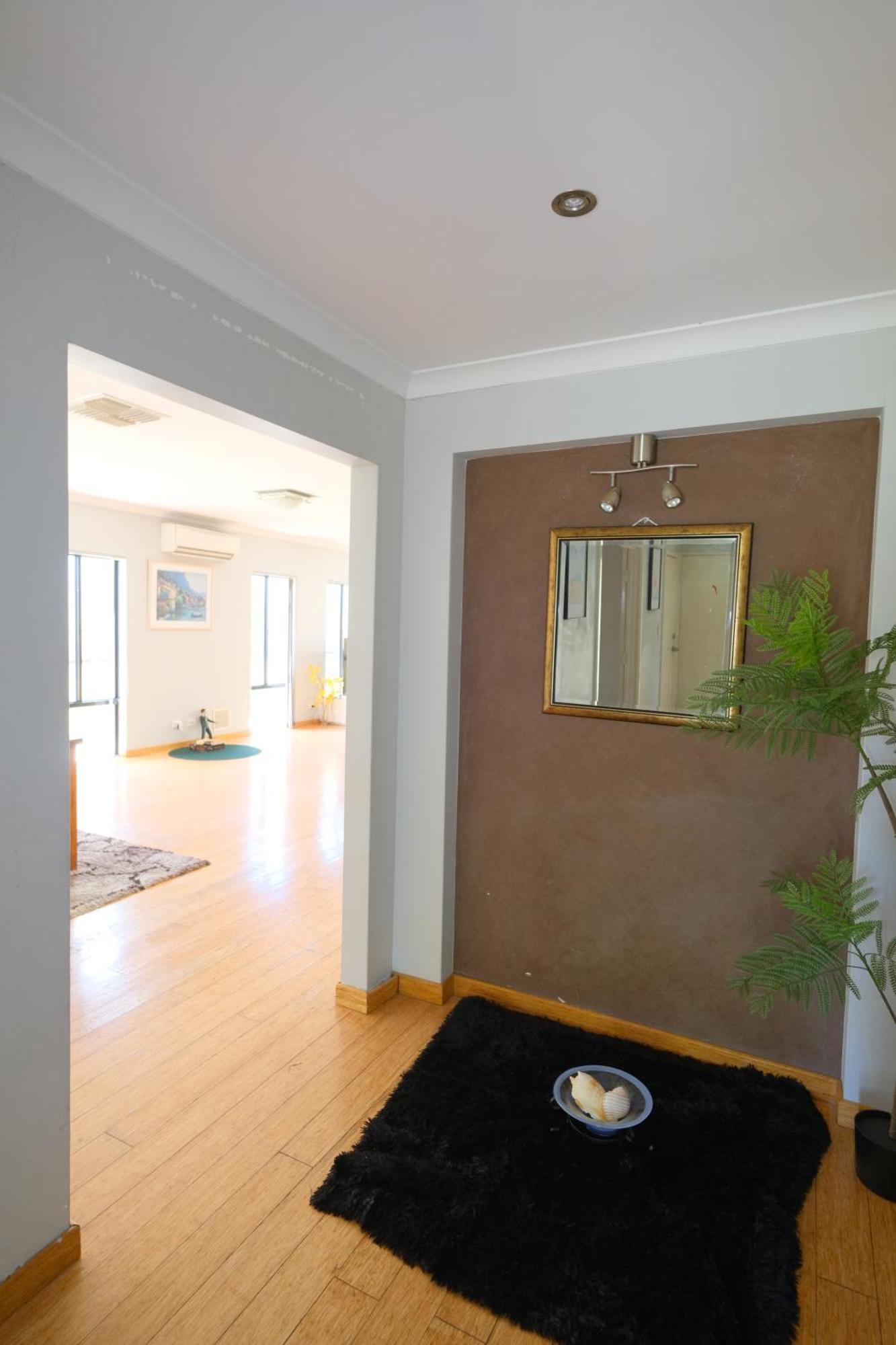 Airport 5br Retreat - Full Kitchen & Tranquil Perth
