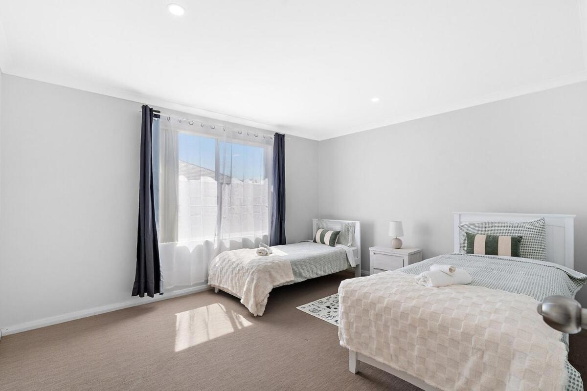 Spacious 4 Bedroom House In Southern River