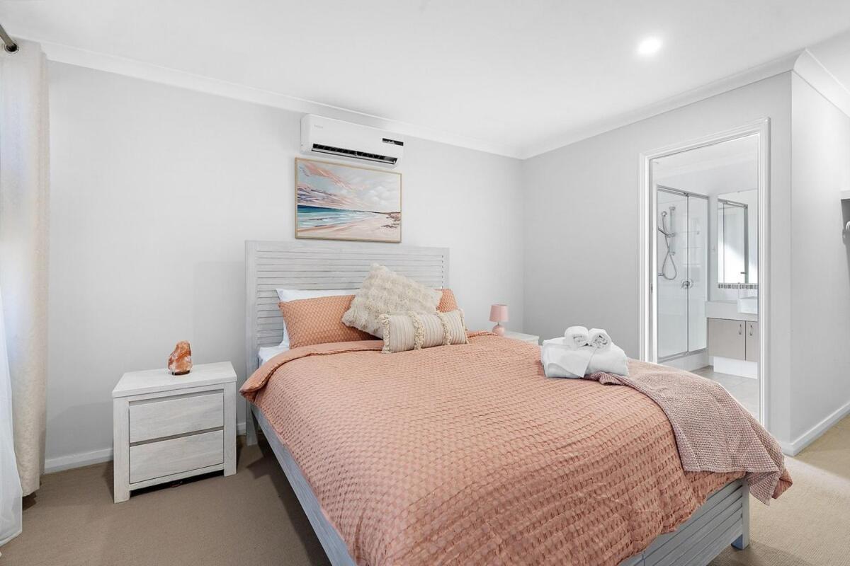 Spacious 4 Bedroom House In Southern River Holiday home