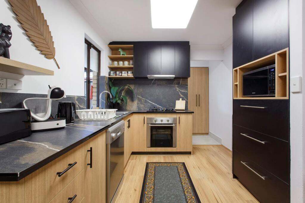 Villa Luxe 3br With Kitchen & Laundry Perth
