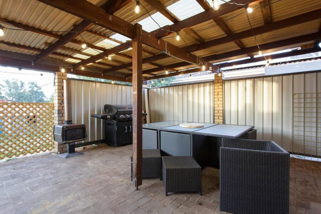 Villa Luxe 3br With Kitchen & Laundry Perth