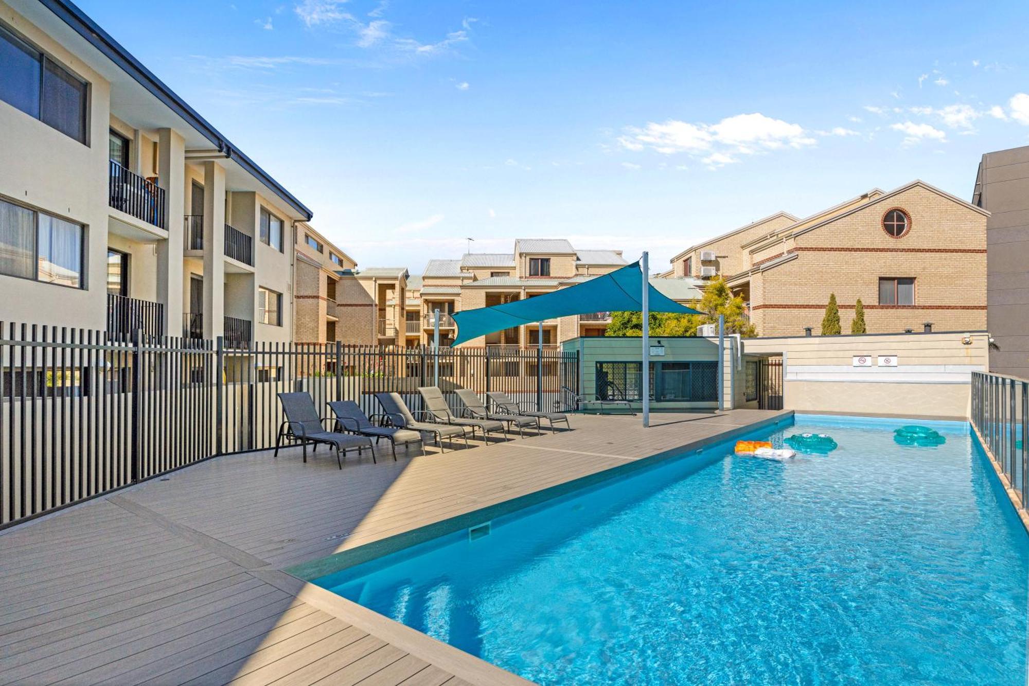 Stunning 1bdr Paradise - Gympool Apartment Perth