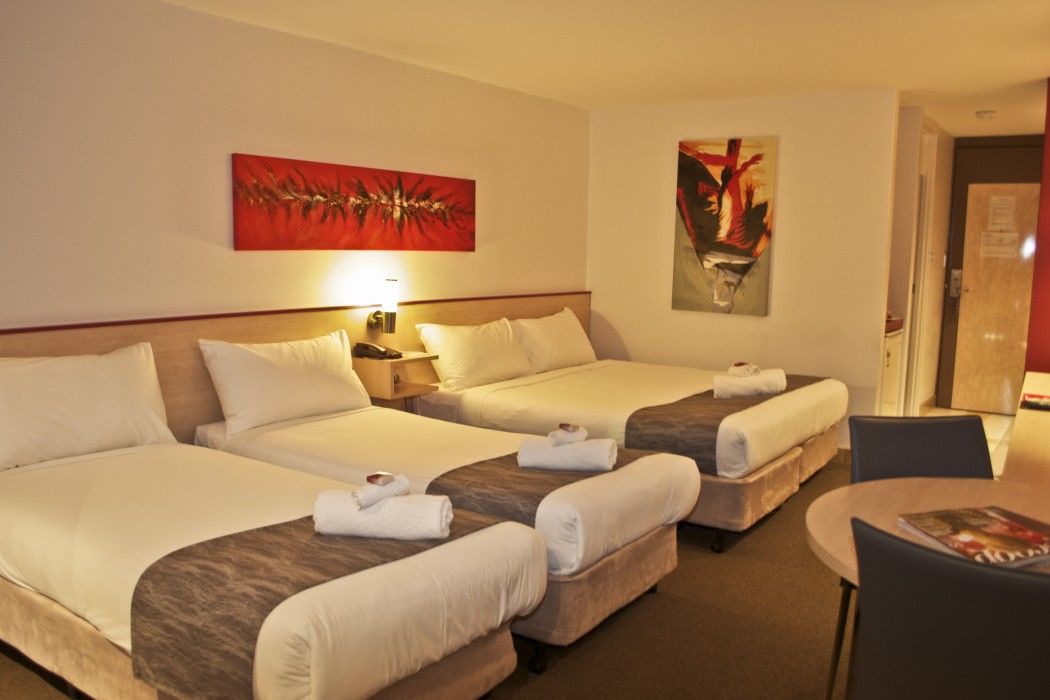 Metro Hotel