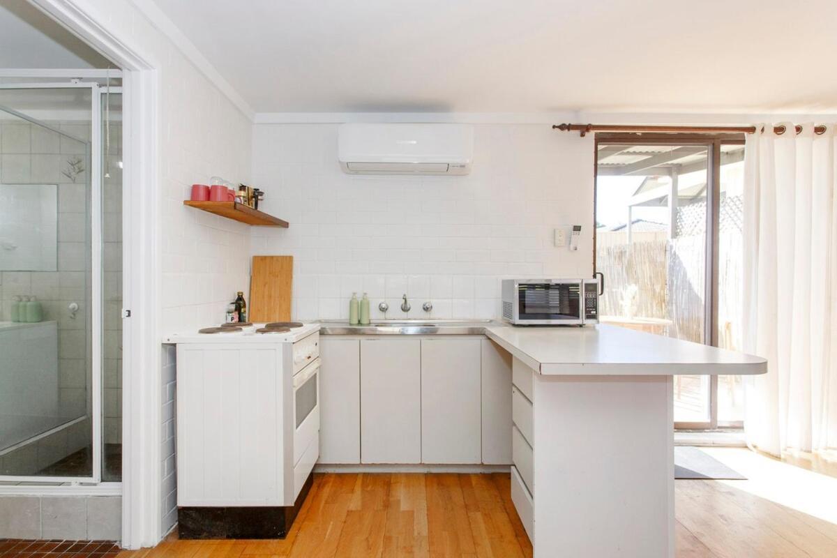 Holiday home Little Haven Hillarys *