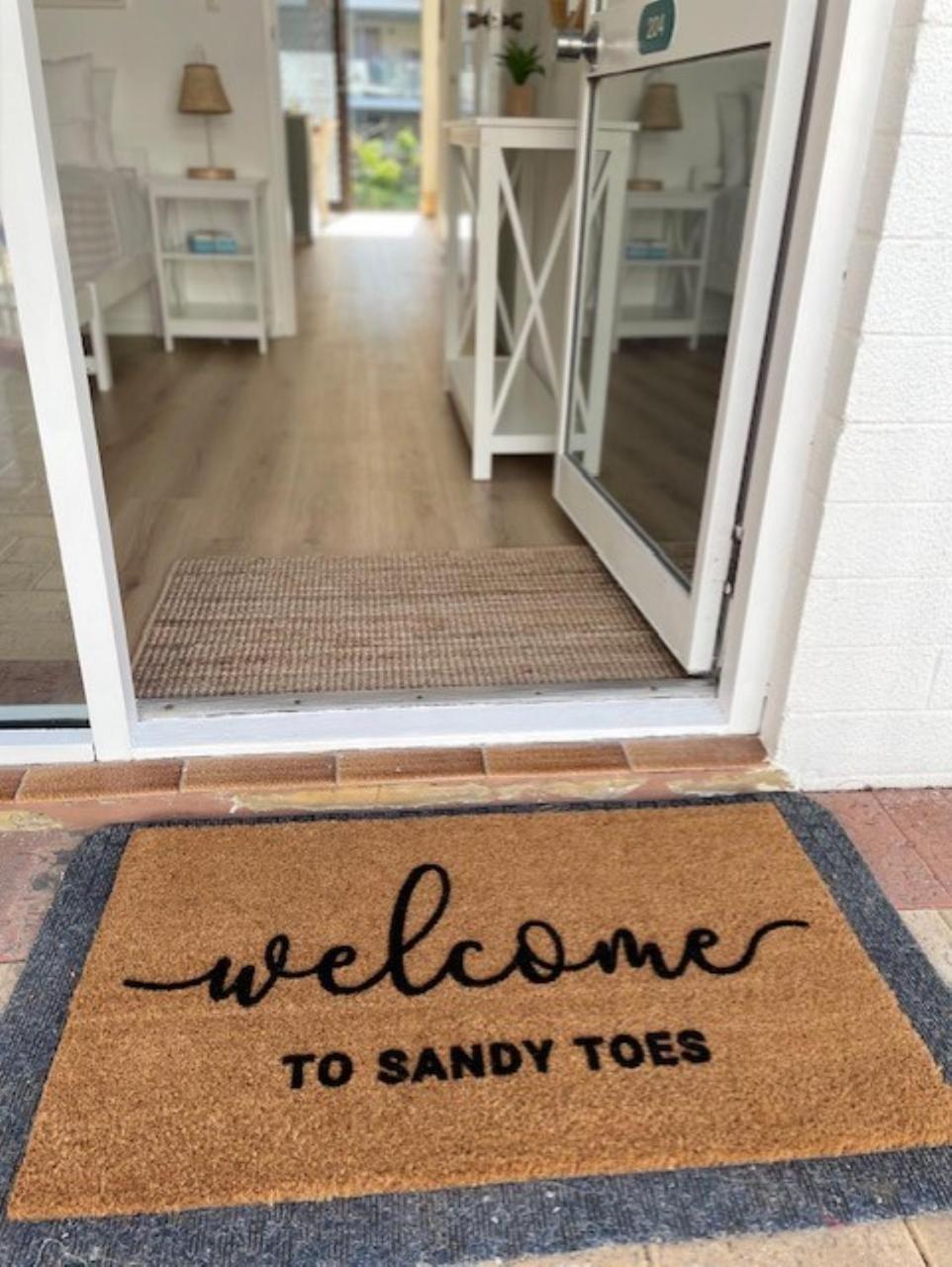 Apartment Sandy Toes - Coastal Retreat *