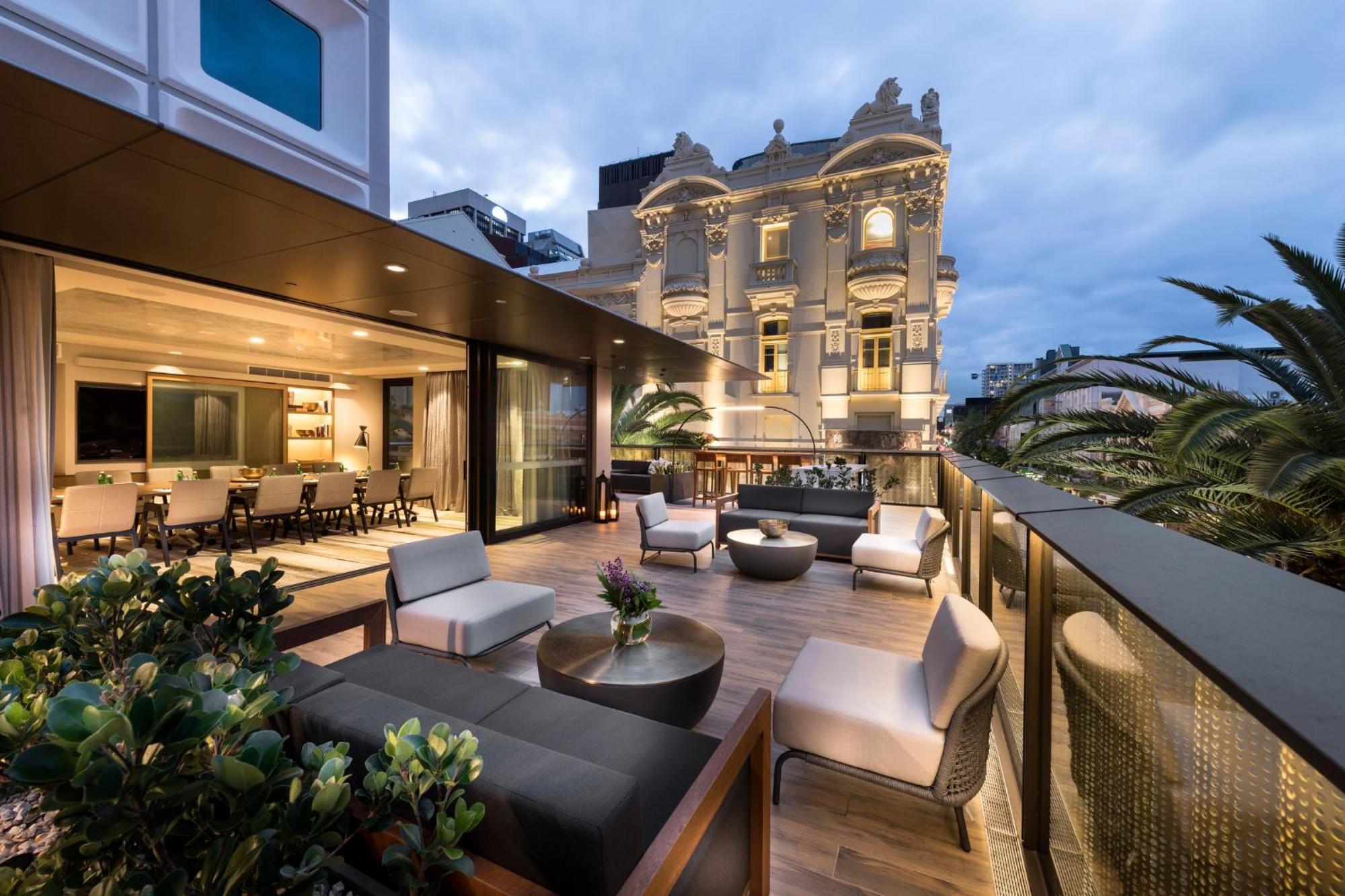 Hotel Intercontinental Centre By Ihg 5*