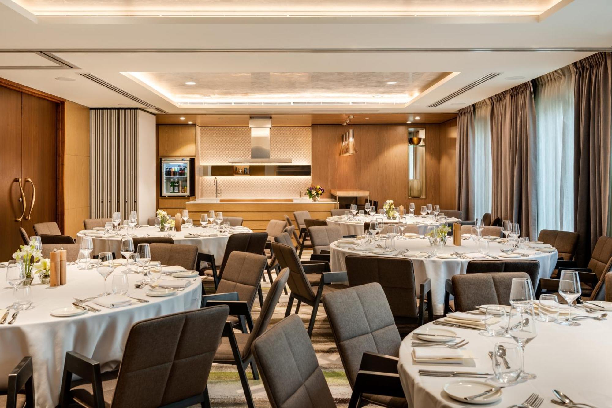 Hotel Intercontinental Centre By Ihg 5*
