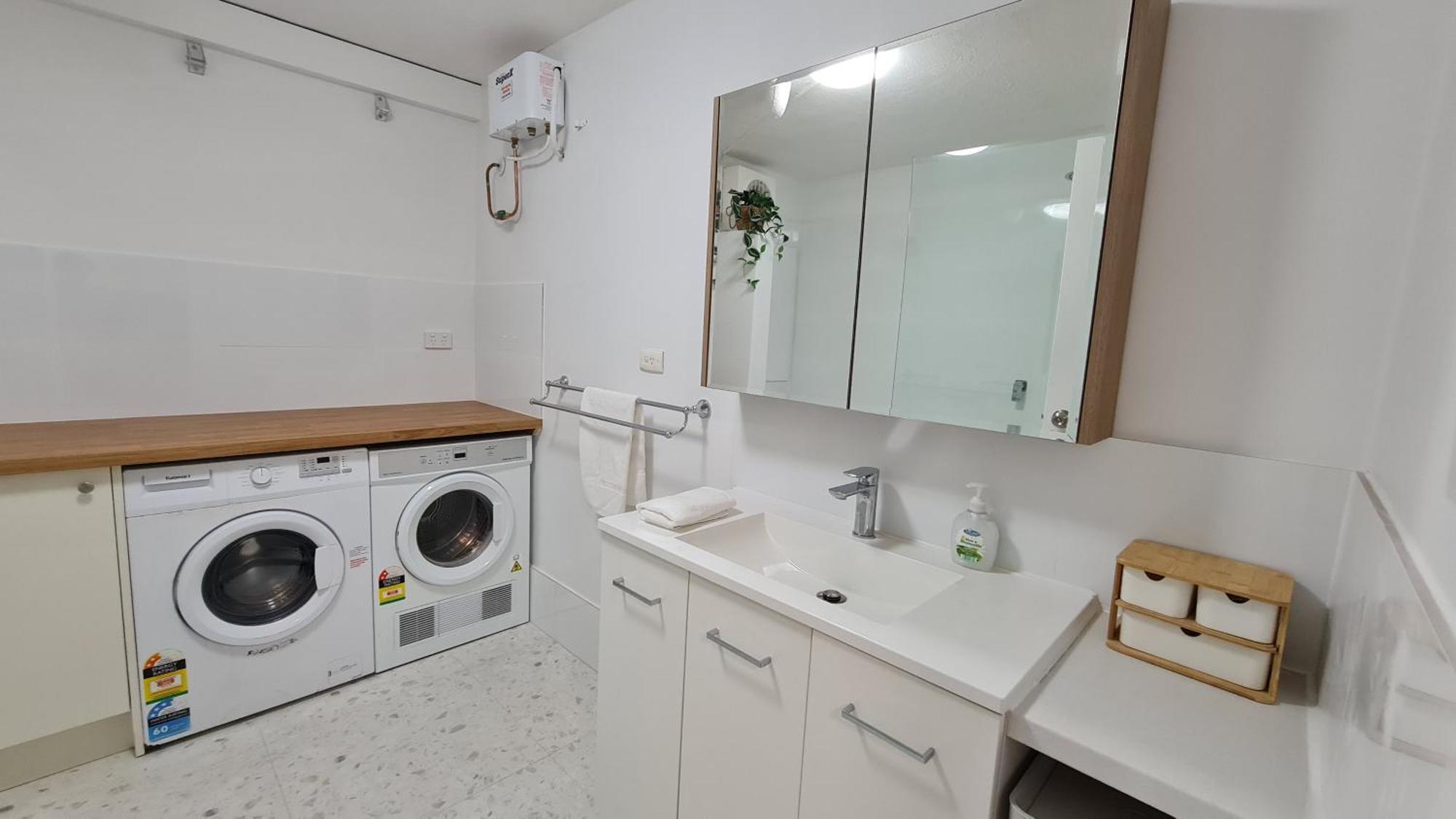 Apartment West Lagoon 107 - Great Value Perth