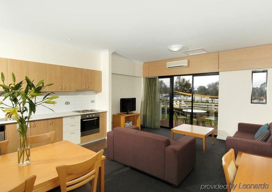 Assured Ascot Quays Aparthotel Perth