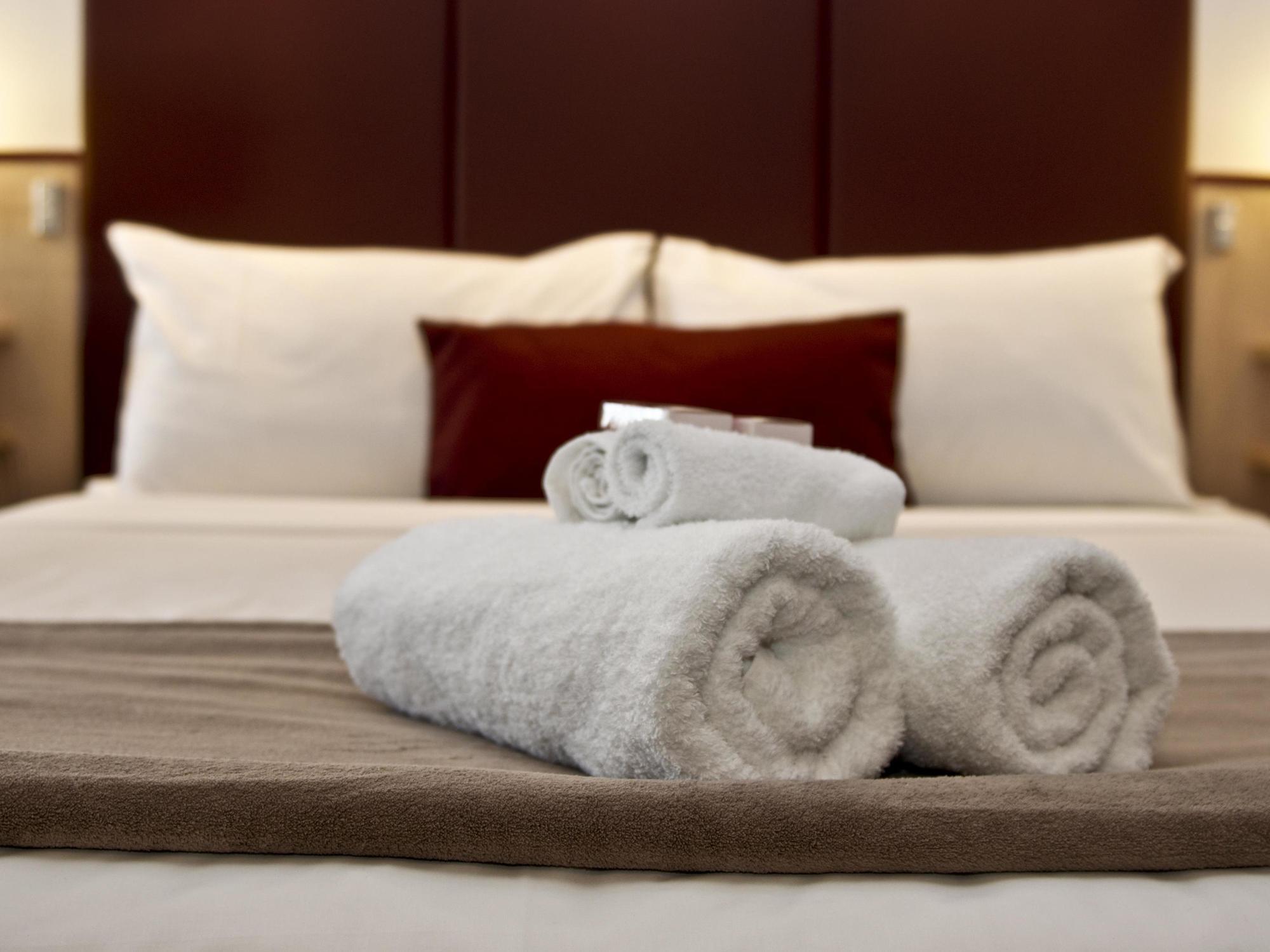 Metro Hotel 4*