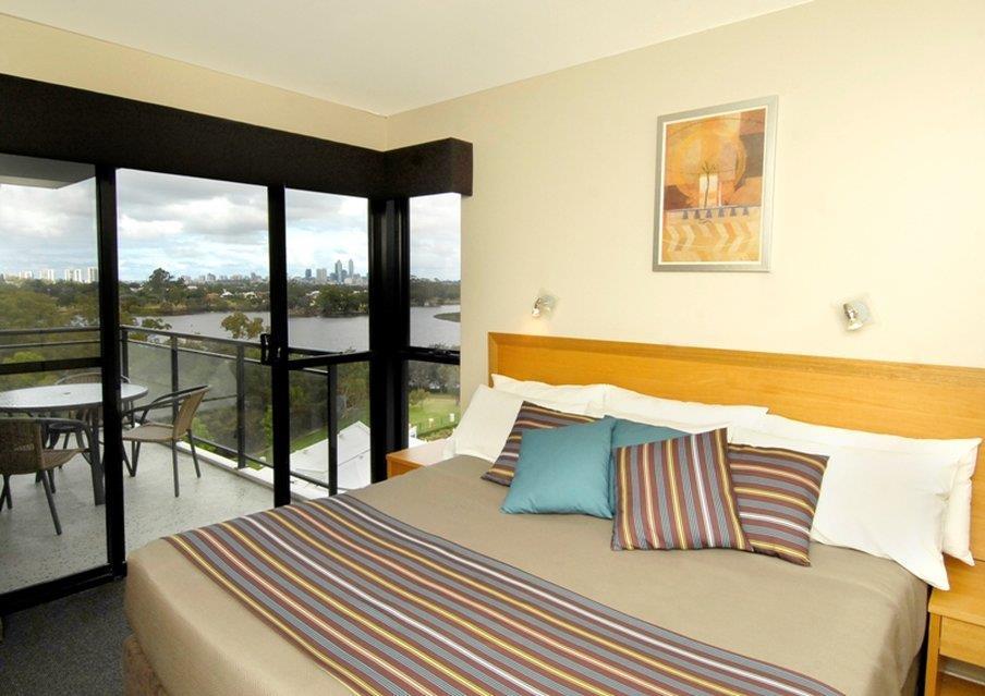 Aparthotel Assured Ascot Quays 4*
