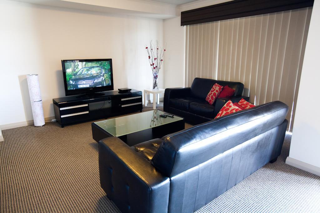 Verandah 4*
