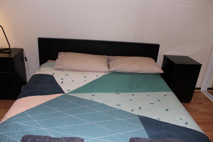 Apartment 2 Bedroom Deluxe Serviced Apartments Victoria Park Perth -5 Mins Walk Aldi & Cafe Strip *