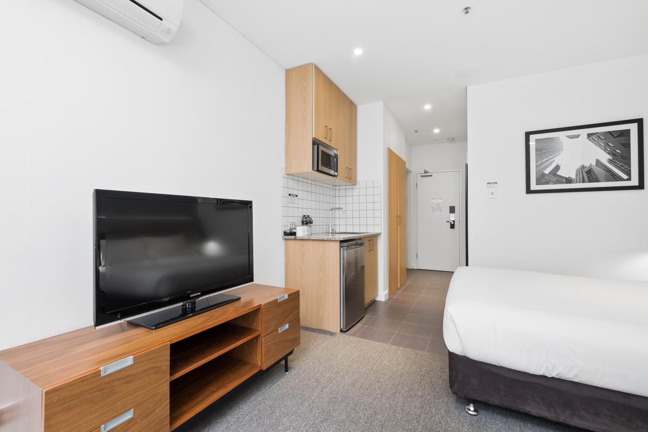 Executive Apartment *