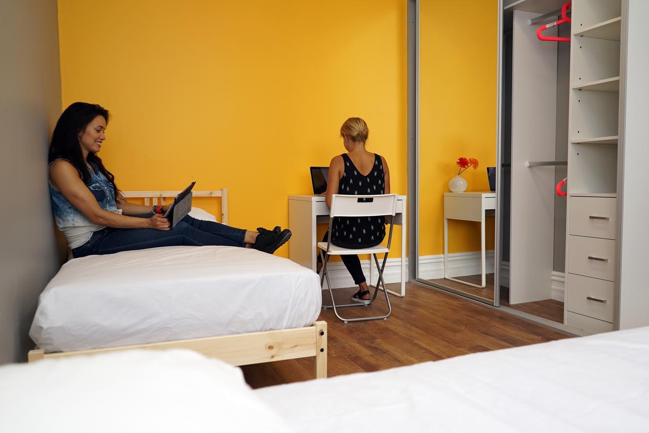 Cozzystay Hostel Perth