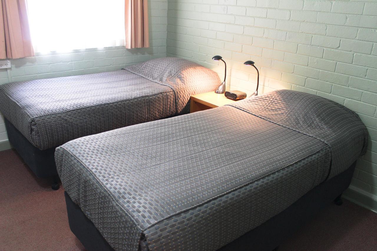 Waters Motel