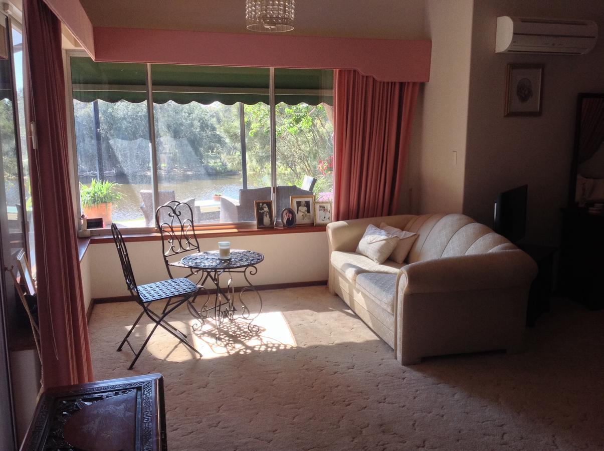Riverfront71 Bed & Breakfast Perth