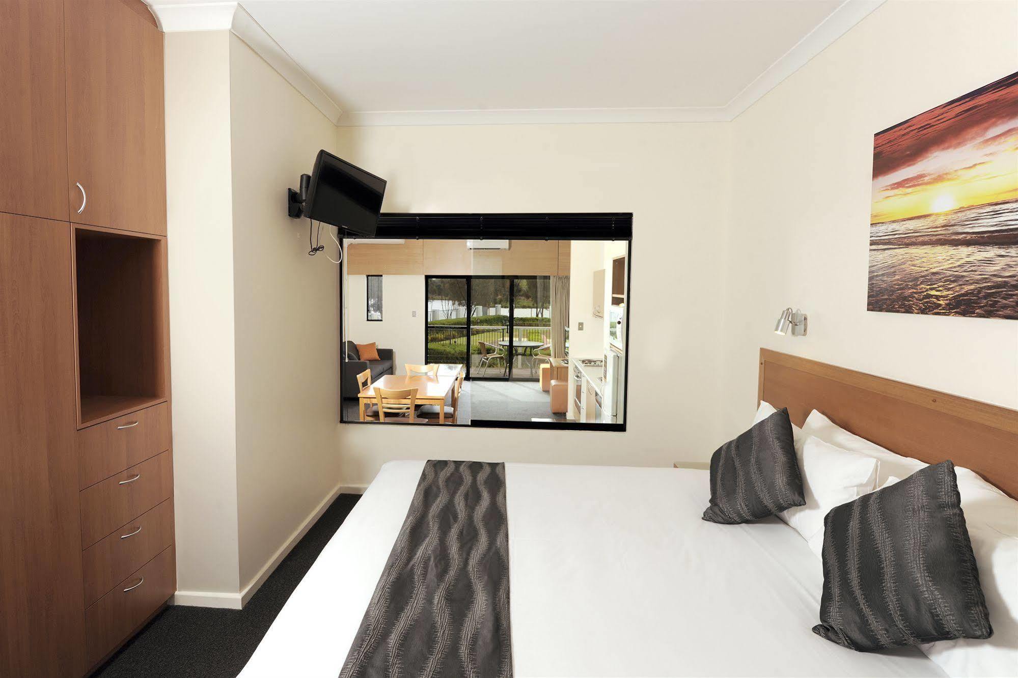 Aparthotel Assured Ascot Quays Perth