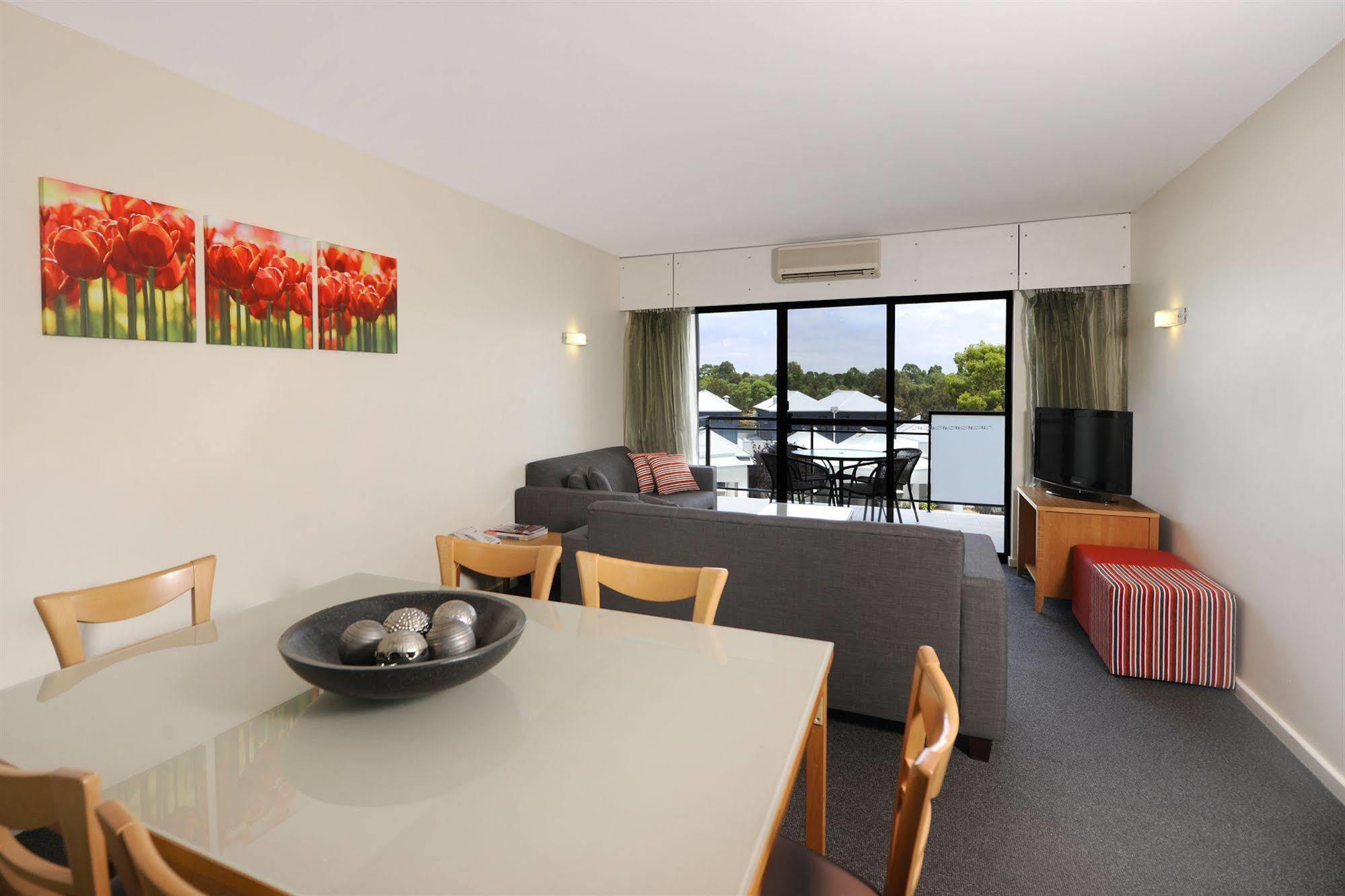 Assured Ascot Quays 4*