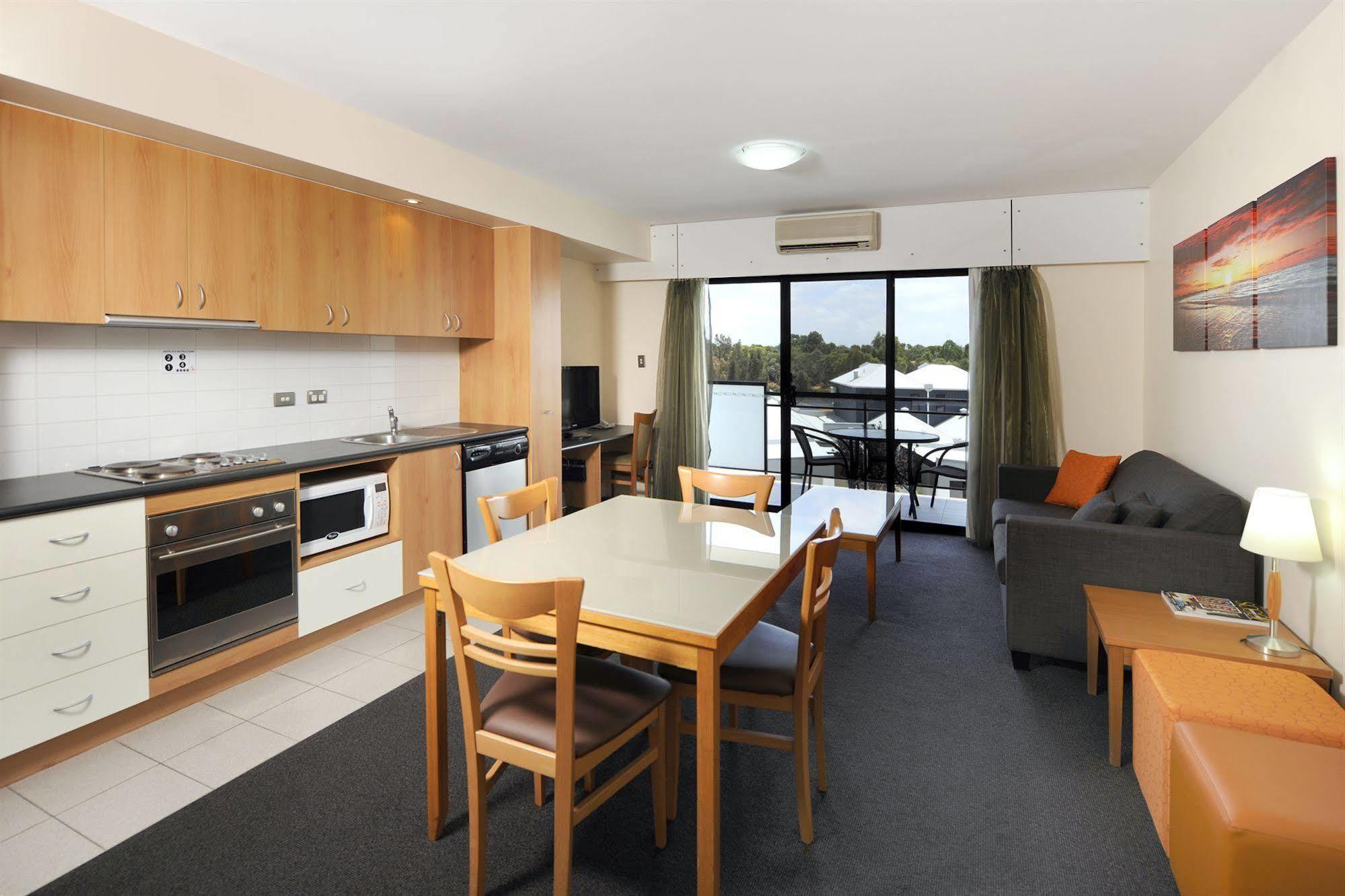 Assured Ascot Quays Aparthotel