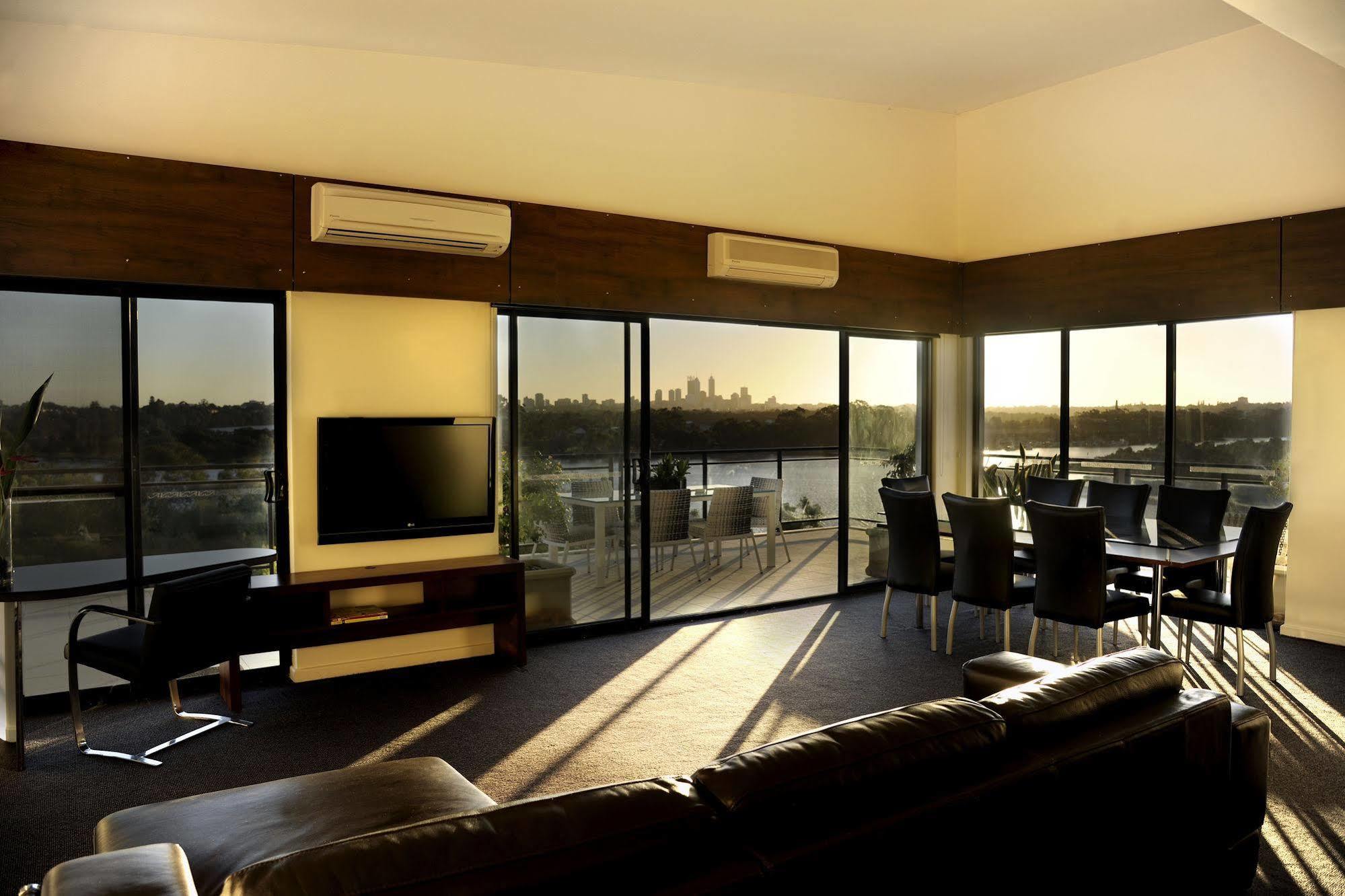 Assured Ascot Quays 4* Perth