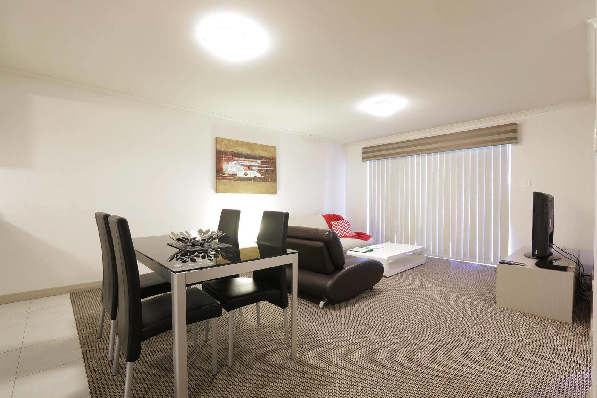 Verandah Aparthotel 4*