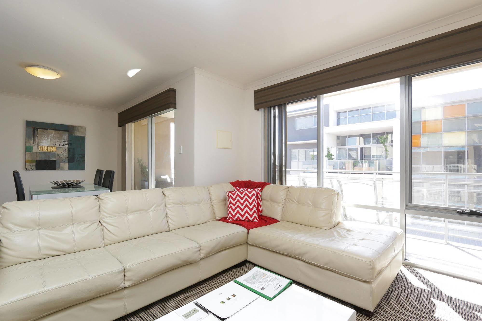Verandah 4*