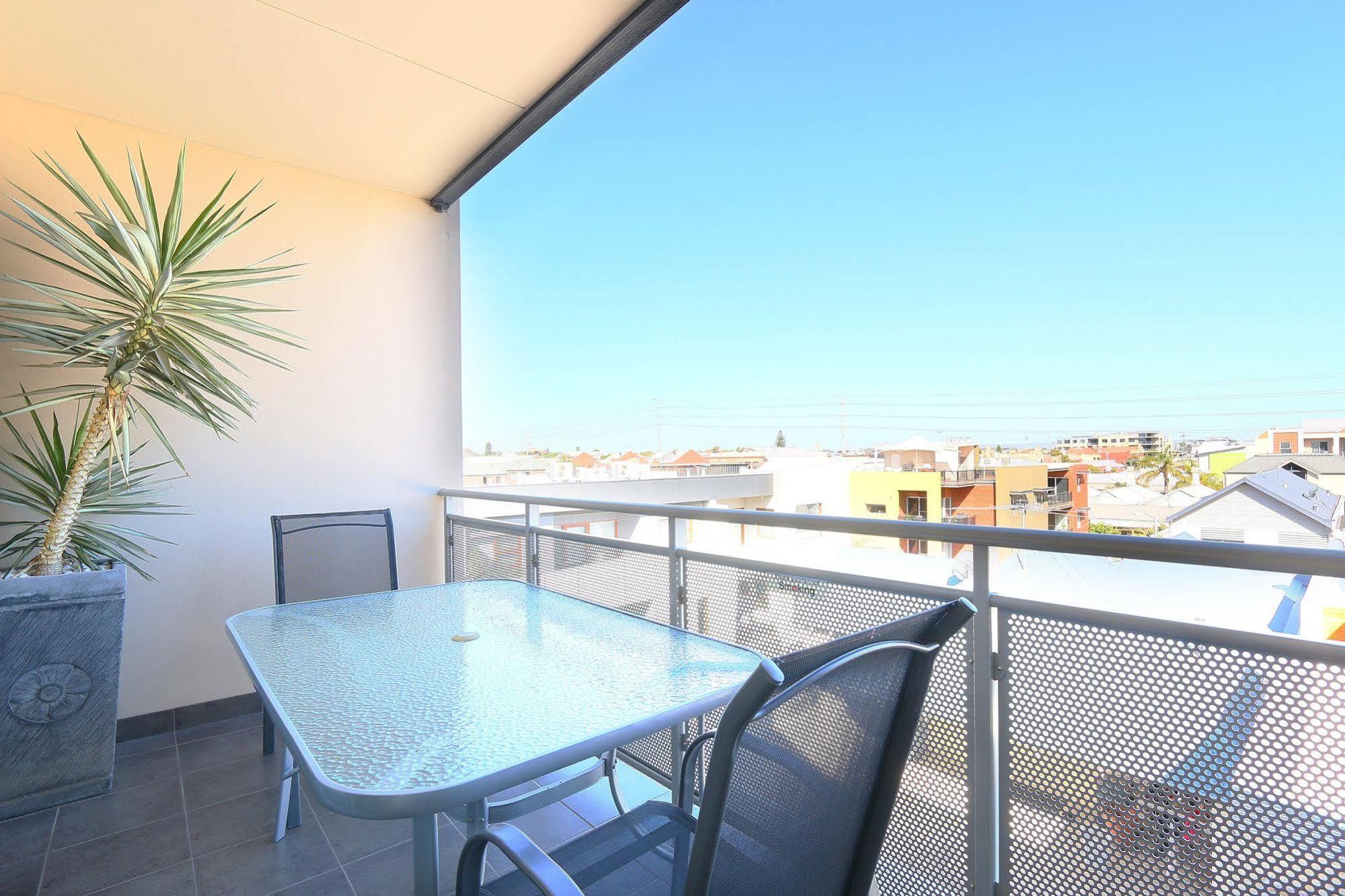 Verandah Aparthotel 4*