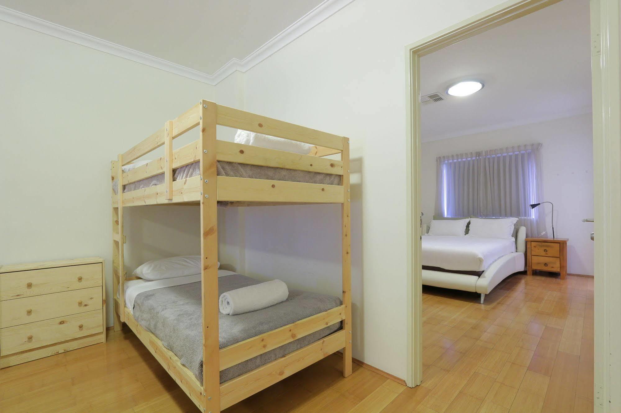 Verandah Aparthotel 4*