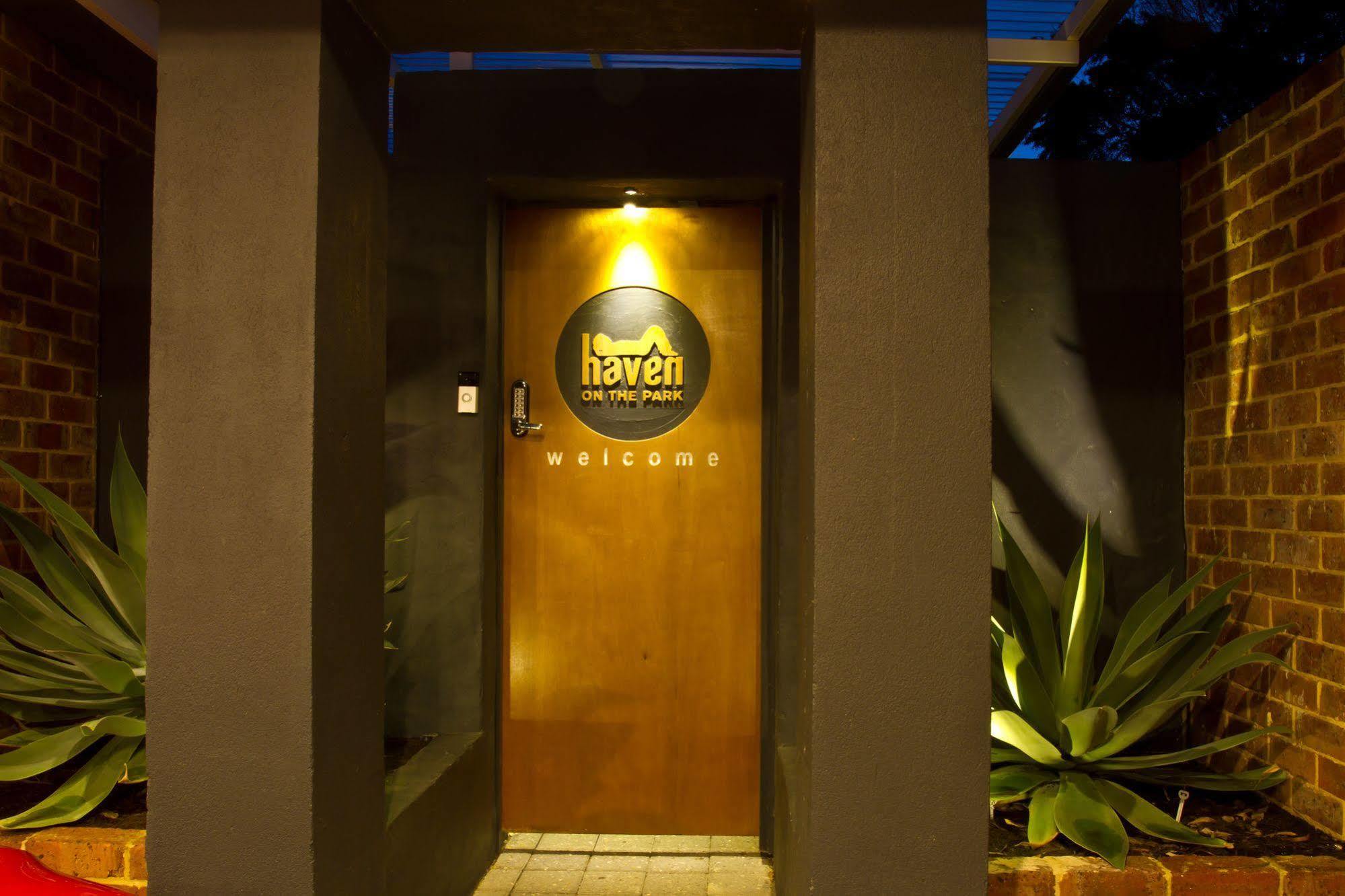 Haven On The Park Guest house