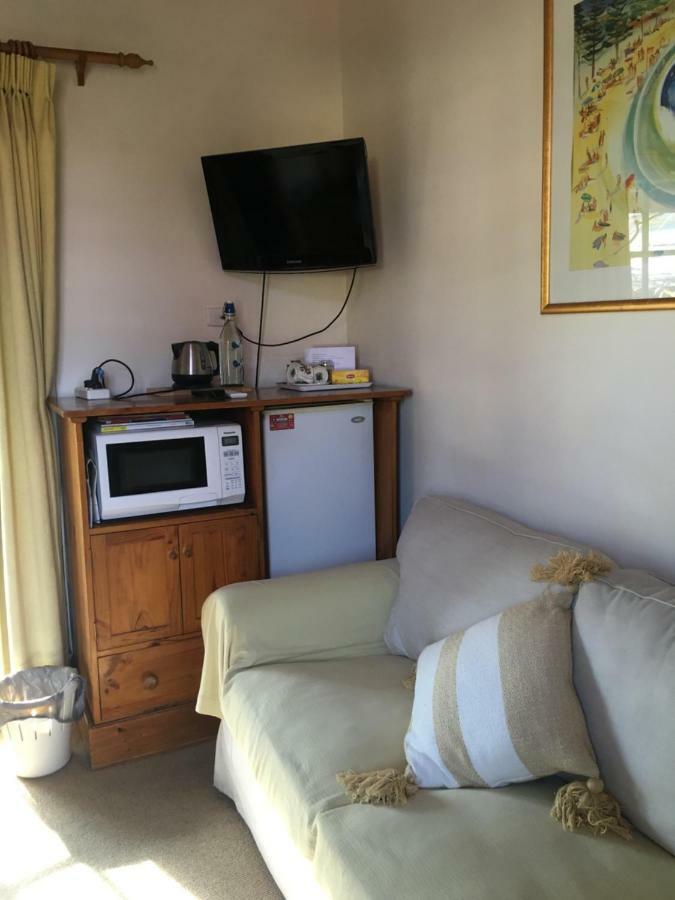 Bed & Breakfast Rosemoore 2*