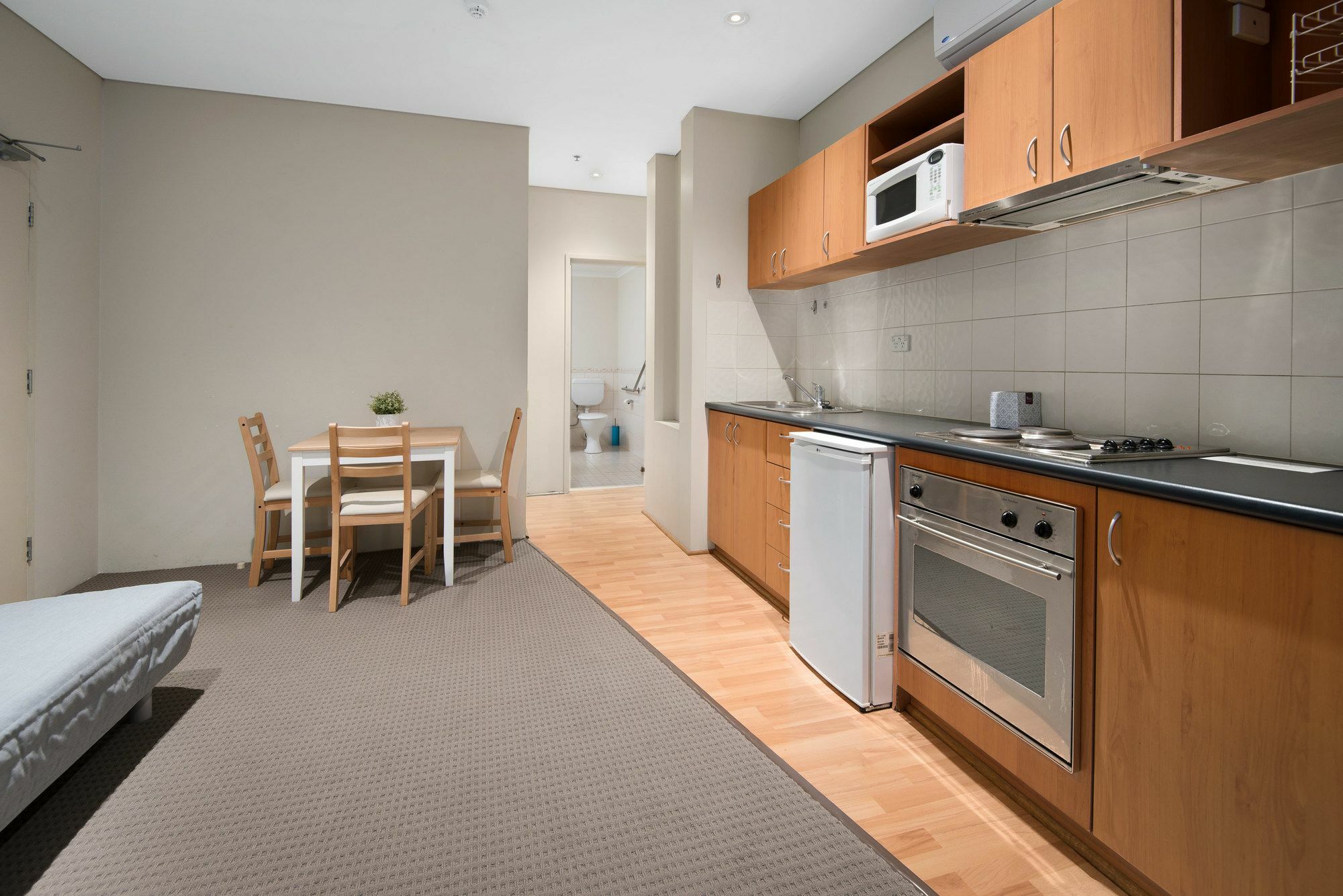 Executive Apartment *