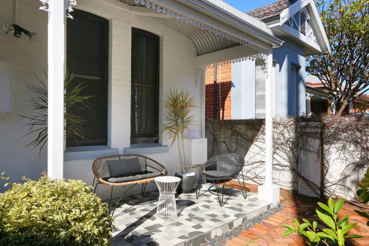 Boutique 2-bed House With Garden In Northbridge Holiday home *
