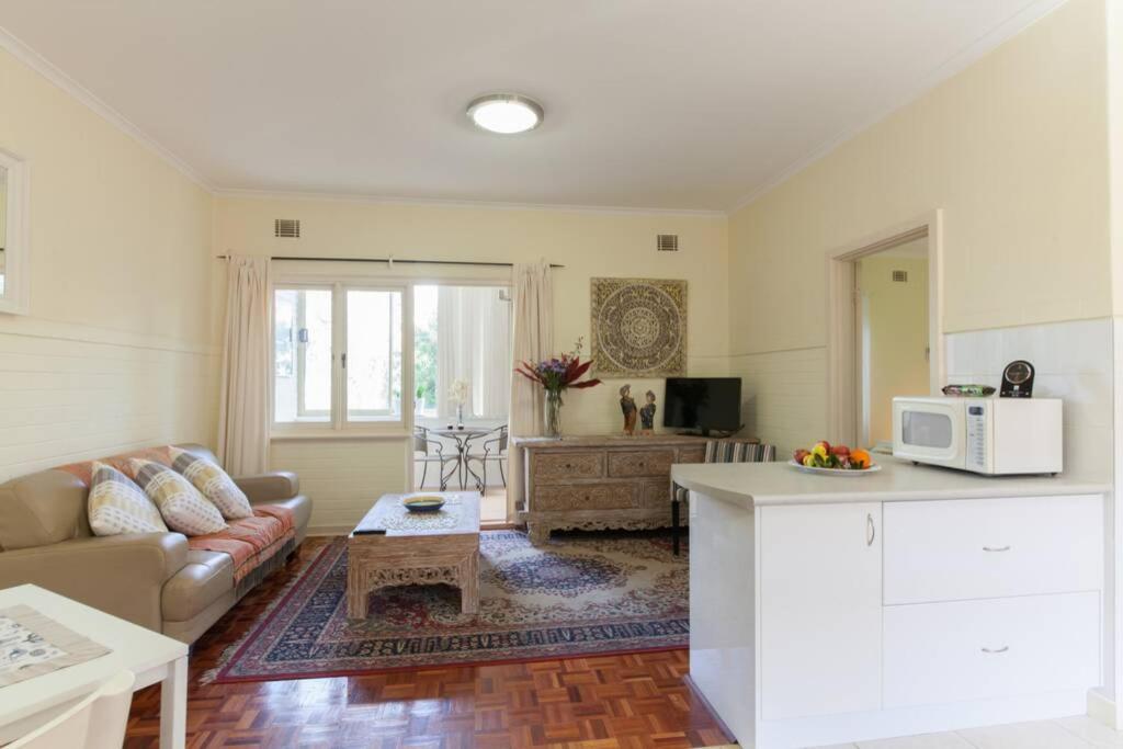 Apartment B5 Crawley 1 Brm & Sleepout Near Uwa *