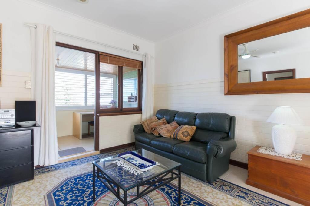 B9 Crawley 1 Brm & Sleepout Near Uwa Apartment Perth