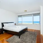 Scarborough Beachlife Apartment - Executive Escapes