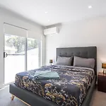 Stirling Apartment 2- Modern Central Apartment