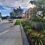 Cirque Apartment