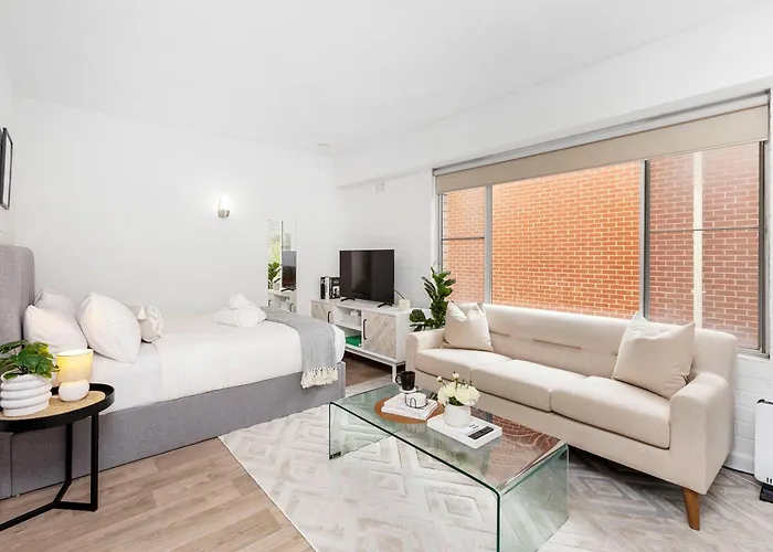 Urban Chic Studio By \'The Strip\'