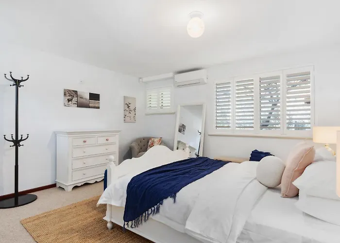 Joel100A - Riverside Retreat At Mount Lawley