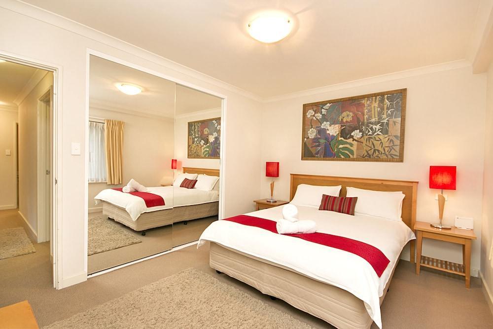 Aparthotel Nesuto Mounts Bay 4*