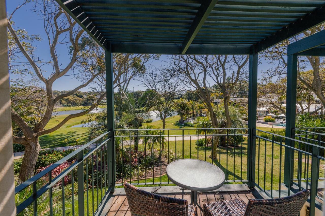 Joondalup 4*