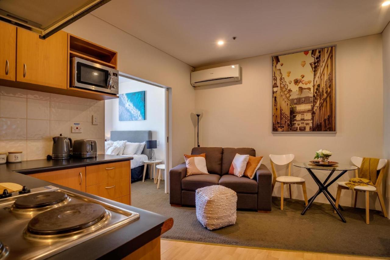 901 Inner City Zen Balcony Views 1br Cbd Perth