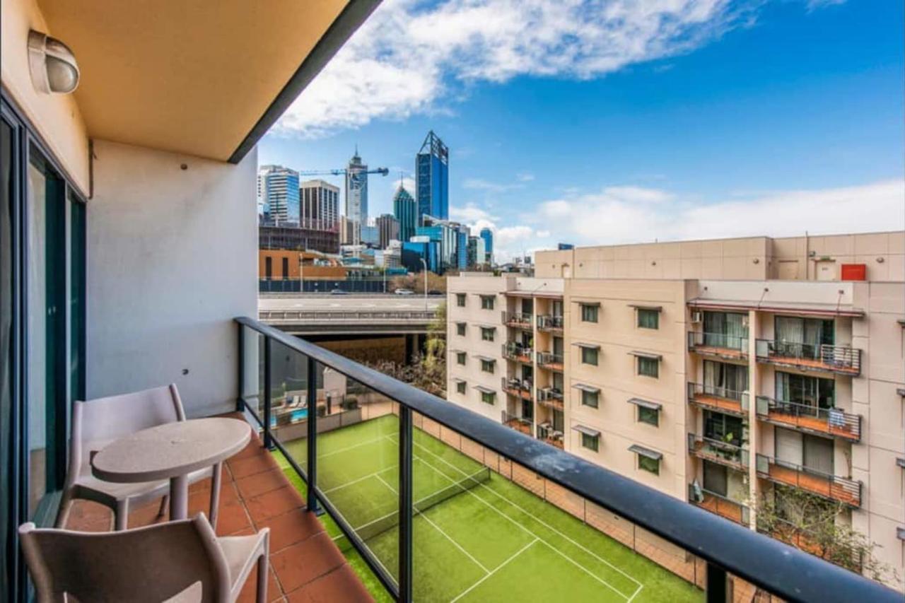 Conveniently Located 2 Bedroom In The Cbd * Perth