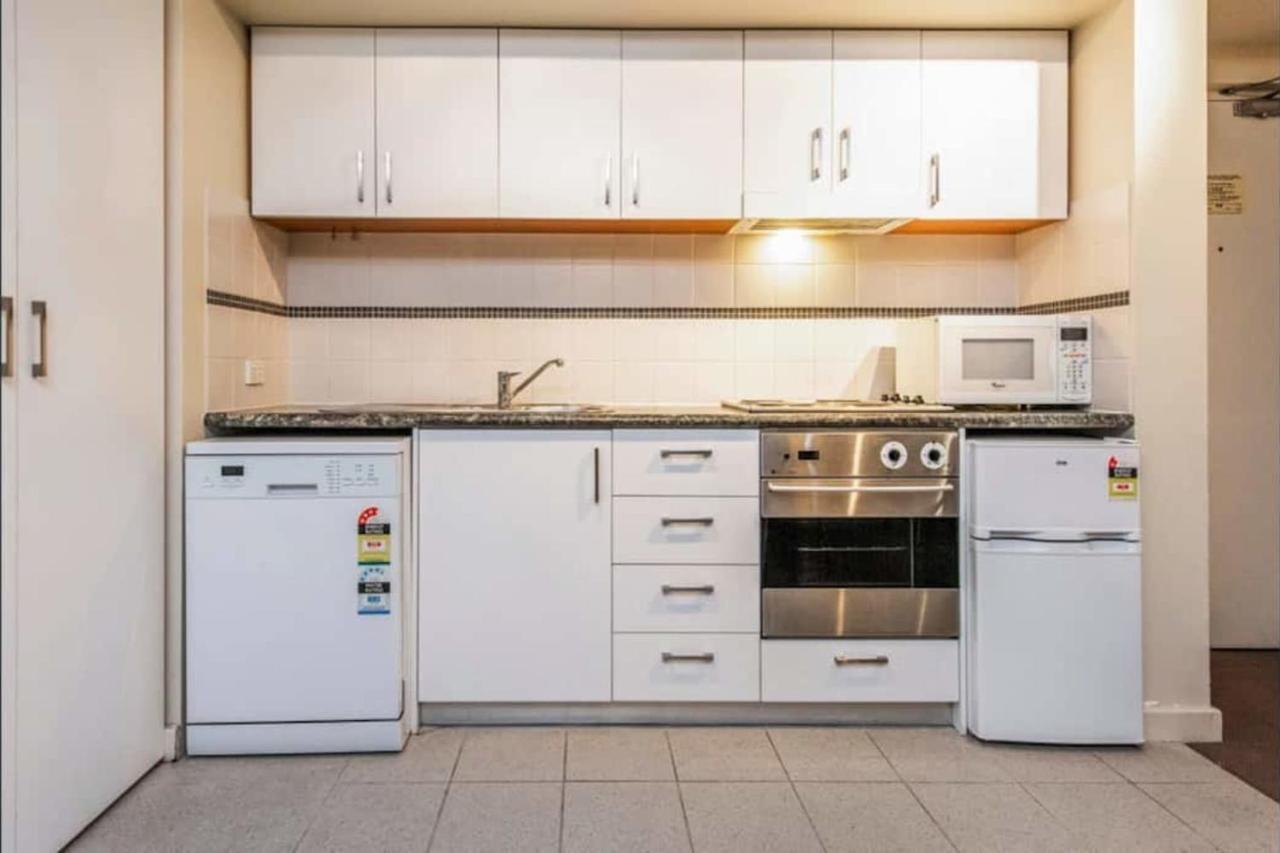 Apartment Conveniently Located 2 Bedroom In The Cbd Perth