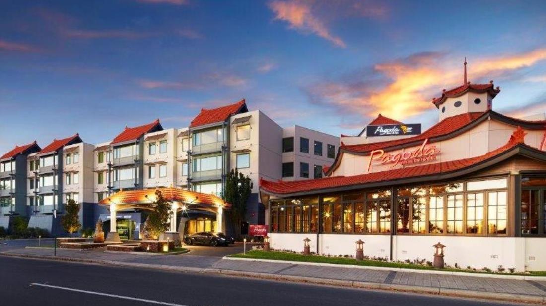 Aparthotel Pagoda & 4*