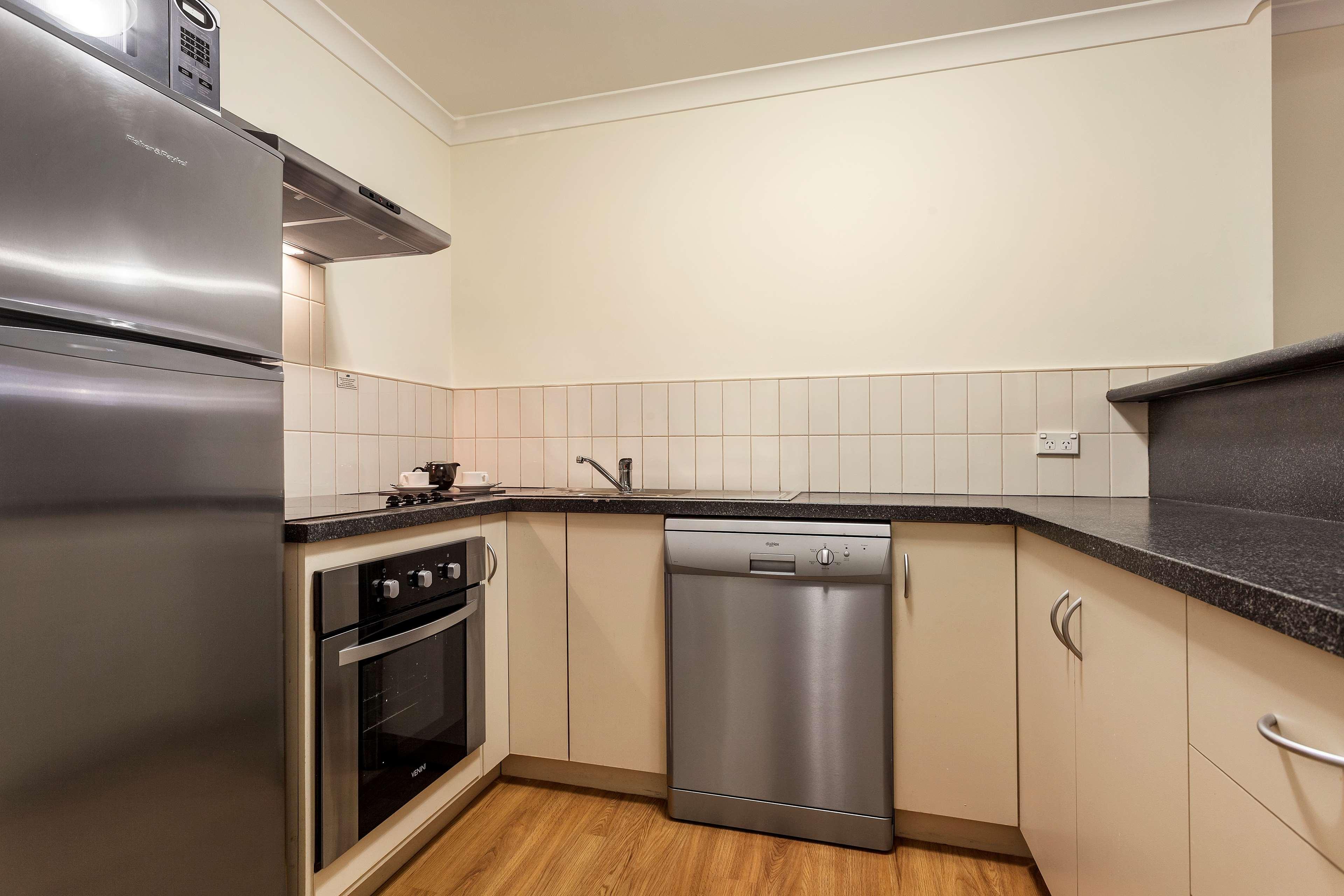 Aparthotel Western Northbridge 4*