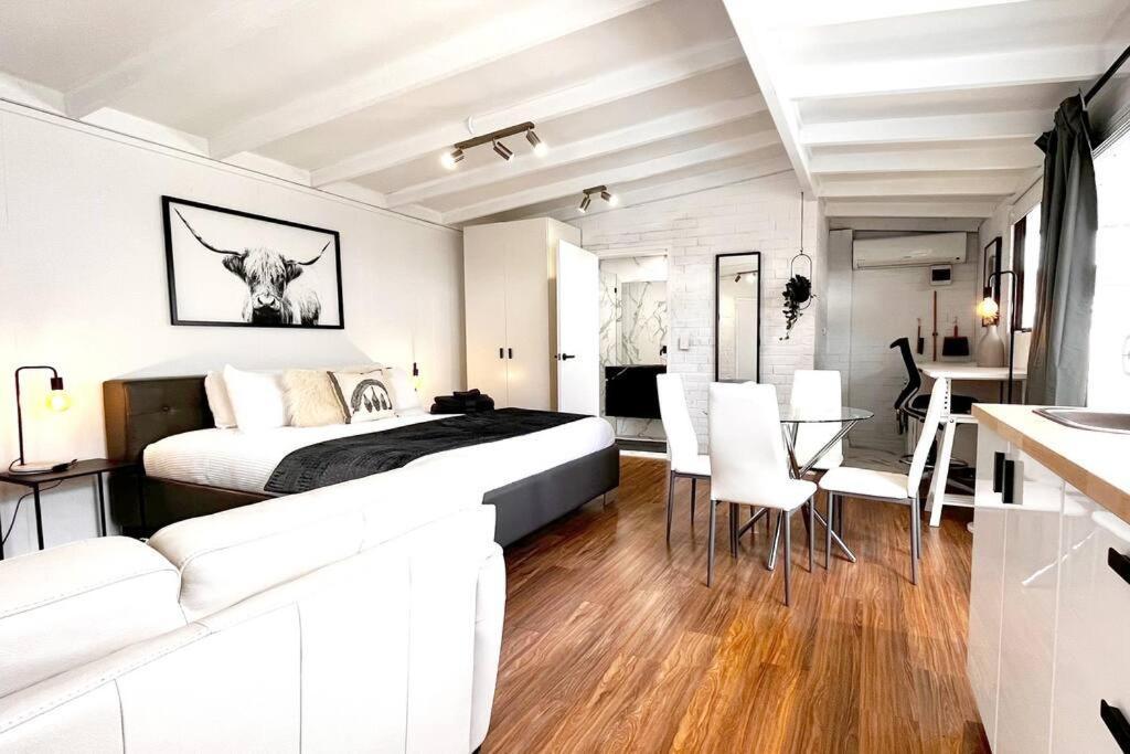 Apartment C By Breckler Park Perth