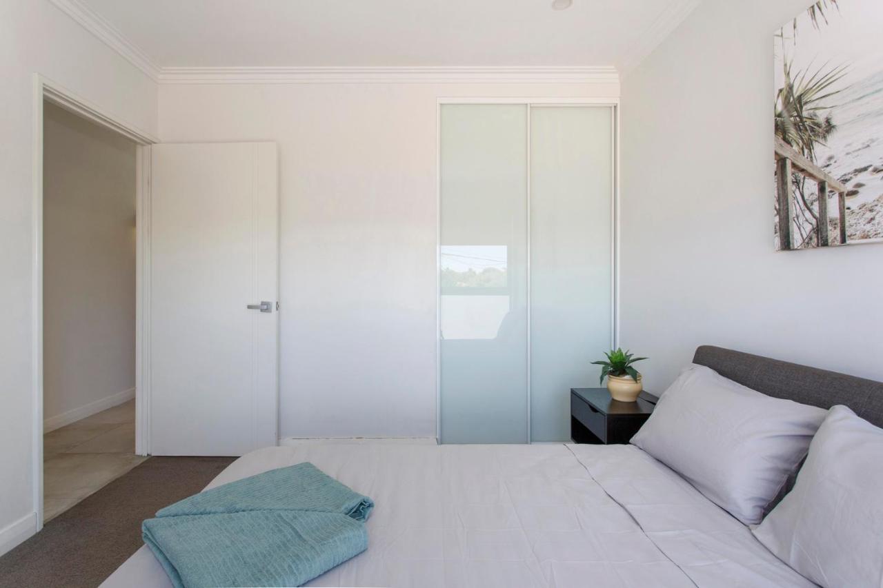 Stirling 2- Modern Central Apartment *